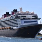 Thanh niên ĐượC Cho Là Đạo Xuống Trên Disney Cruise. Cha Cô NHảy VÀO SAU CY.