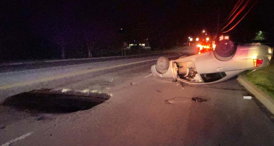 Super Sinkhole Flips Ô Tô Triệu Đội Pennsylvania Tâm Tâm