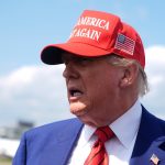 Trump yêu Cầu Công tố Vin Đi