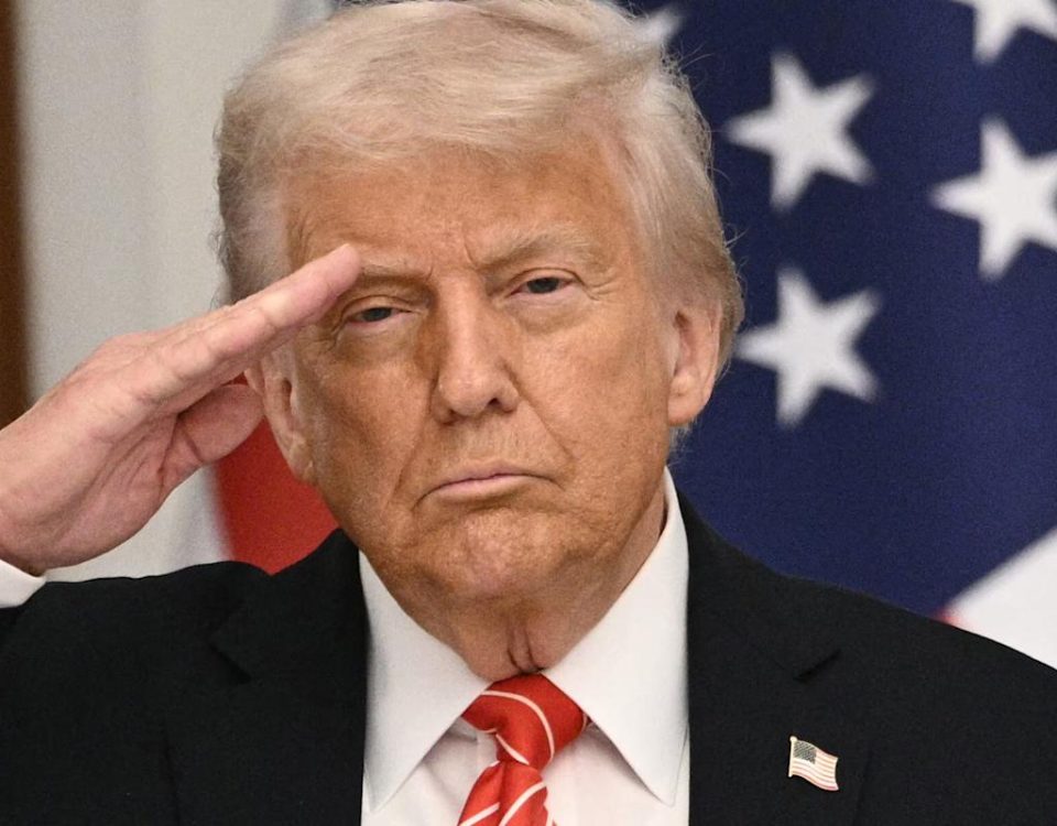 Điểm Phê Duyệt Của Trump Về Các Nhào Điểm Phê Duyệt Của Anh ấy Là Gì?