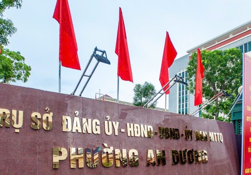 Hàng loạt Giám Đc sở, bí thư, chủ tịch cấp huyện lào bí thư cấp xÃ hải ph