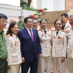 Thủ tướng gặp mặt, tri khô
