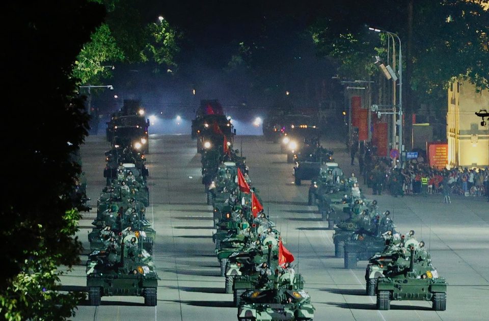 Dàn vũ khí, khí tào phô diễn một ph