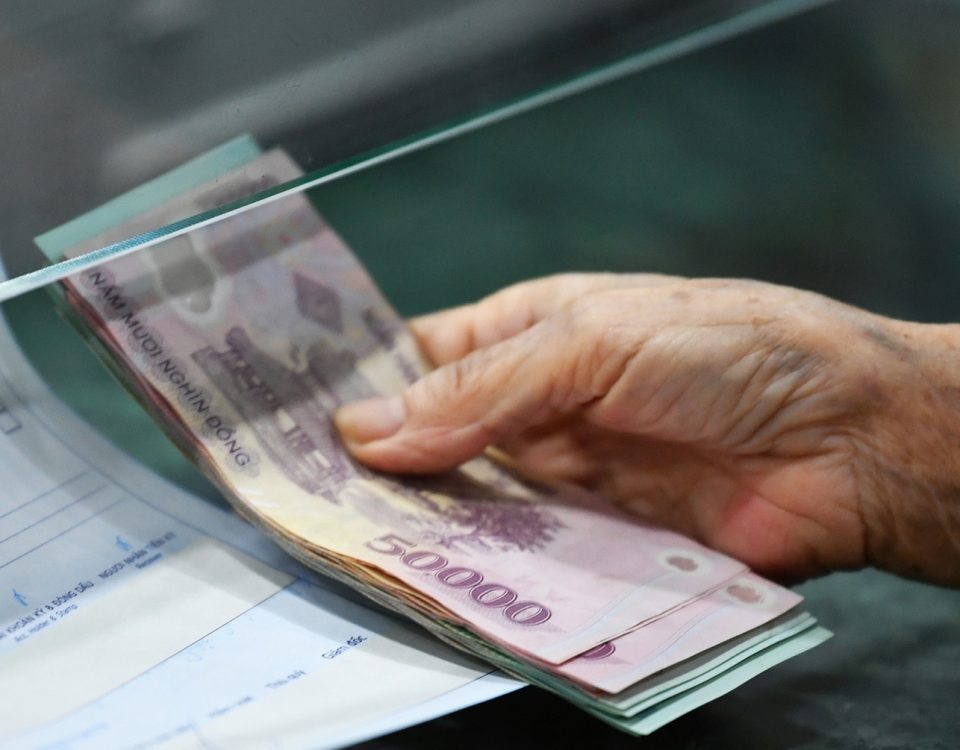 Một số địa phương tăng trợ cấp hưu trí cho người từ 70