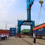 Ảnh trong bài viết: Nghệ An mở tuyến container quốc tế Cửa Lò Nghệ An mở tuyến container quốc tế Cửa Lò