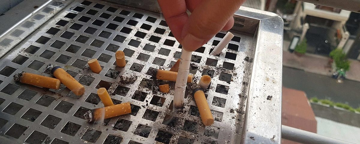 Cơ sở y tế không khói thuốc là yêu cầu bắt buộc