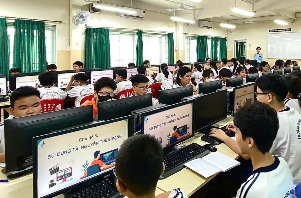 TP.HCM chuẩn bị phương án học trực tuyến ứng phó bão, lũ