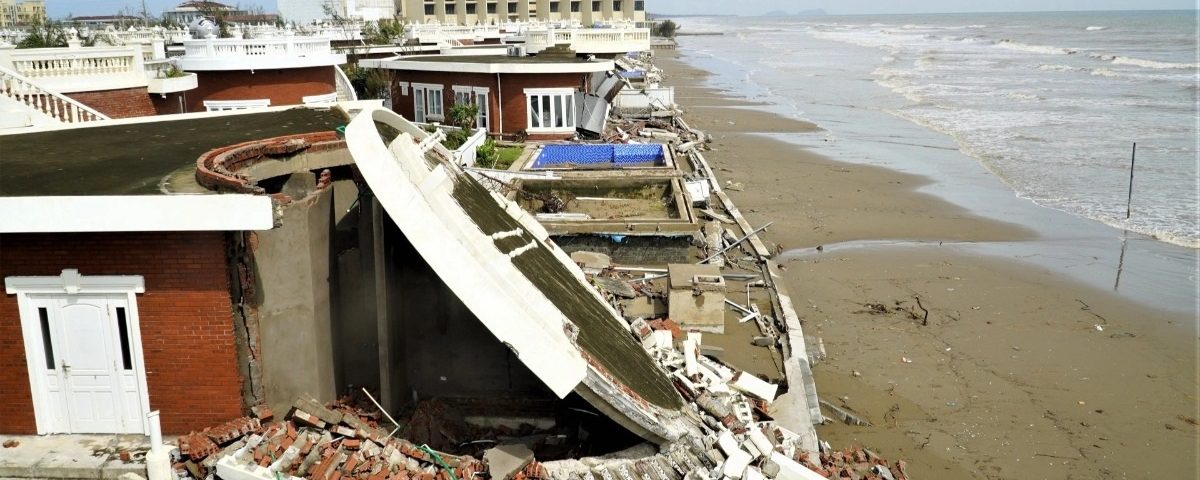 Kỹ sư xây dựng phân tích nguyên nhân vụ biệt thự “đổ gục” trong bão Bualoi
