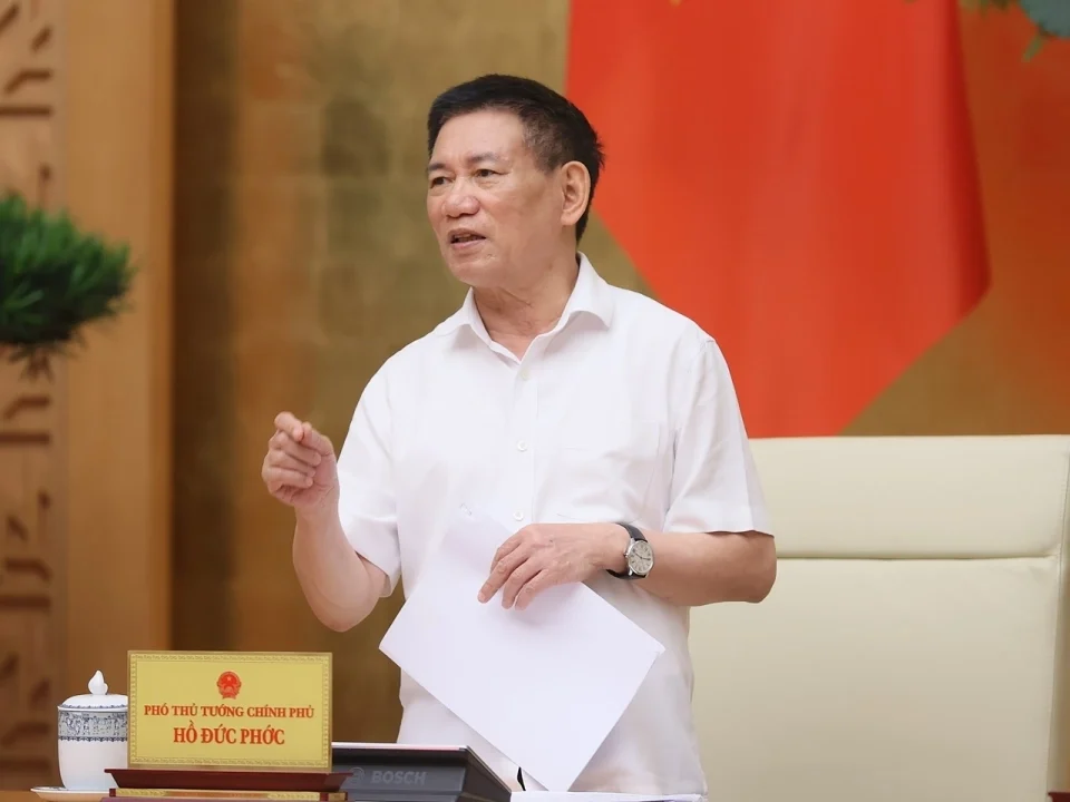 Phó thủ tướng: Cổ phần hóa để doanh nghiệp nhà nước mạnh lên, không phải bán đất