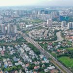 Cần sớm đánh thuế bất động sản để chống đầu cơ và “hở ra là mua đất”