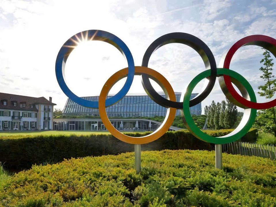 Báo Indonesia: ‘IOC tiêu chuẩn kép’