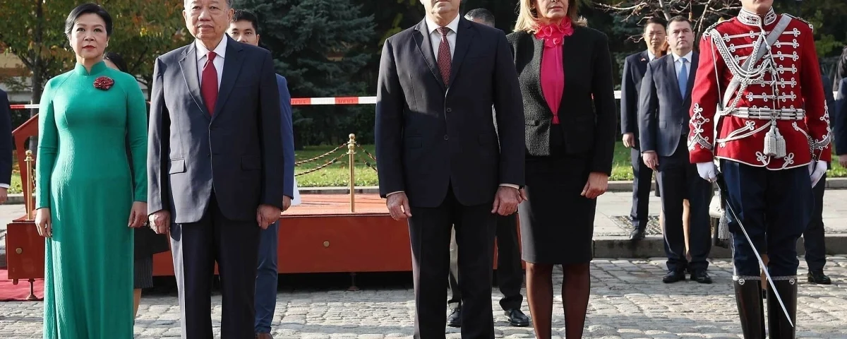 Ảnh trong bài viết: Tổng thống Bulgaria chủ trì lễ đón Tổng Bí thư Tô Lâm Tổng thống Bulgaria chủ trì lễ đón Tổng Bí thư Tô Lâm