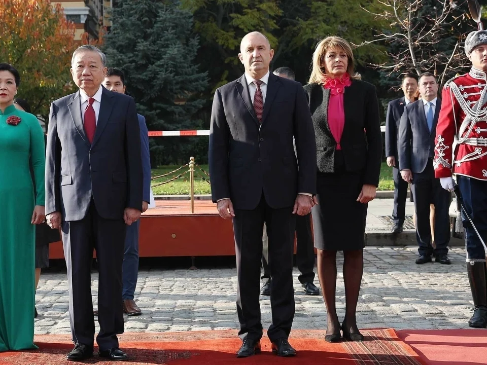 Tổng thống Bulgaria chủ trì lễ đón Tổng Bí thư Tô Lâm