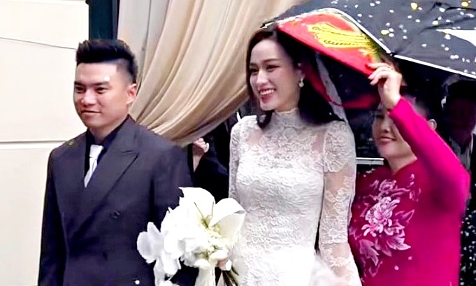 Ảnh trong bài viết: Những hình ảnh cảm xúc tại đám cưới Đỗ Thị Hà Những hình ảnh cảm xúc tại đám cưới Đỗ Thị Hà