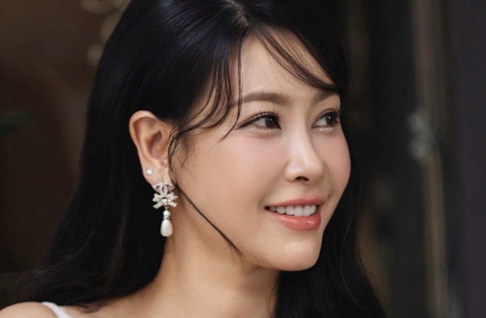 Nhan sắc của Hoa hậu Hà Kiều Anh ở tuổi gần 50